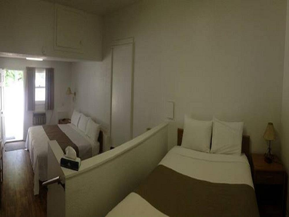 كيستون The Brookside Motel / Mt. Rushmore المظهر الخارجي الصورة