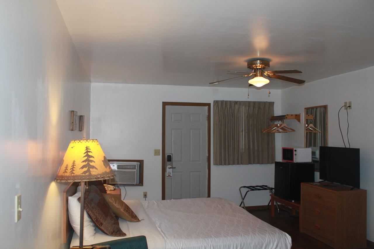 كيستون The Brookside Motel / Mt. Rushmore المظهر الخارجي الصورة