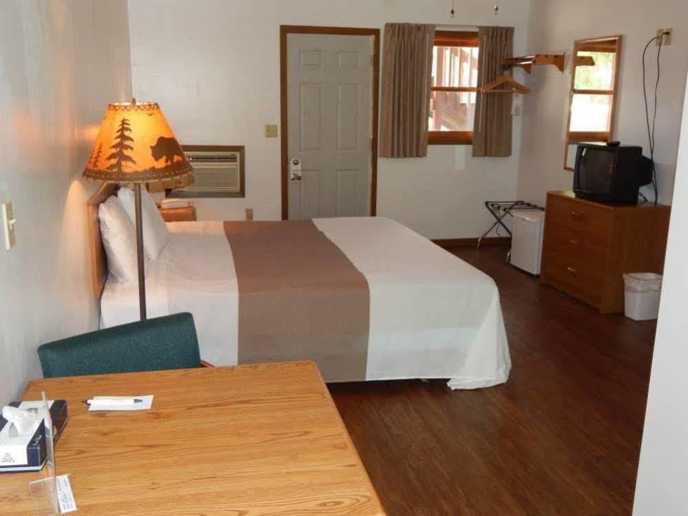 كيستون The Brookside Motel / Mt. Rushmore المظهر الخارجي الصورة